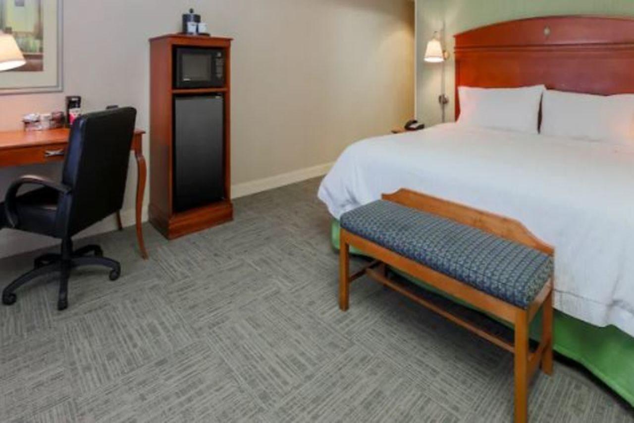 Hampton Inn&Suites West Haven Extérieur photo