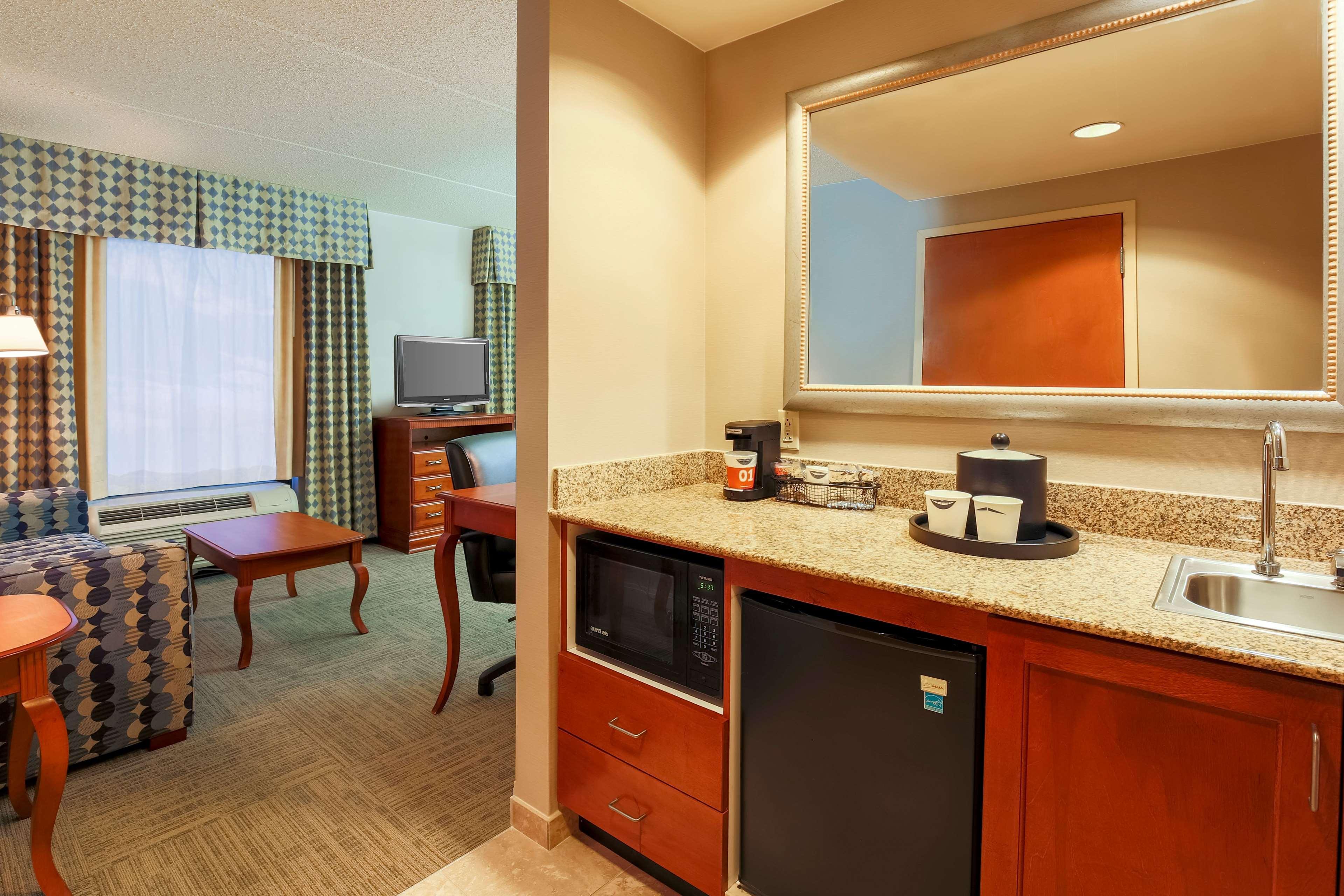 Hampton Inn&Suites West Haven Extérieur photo