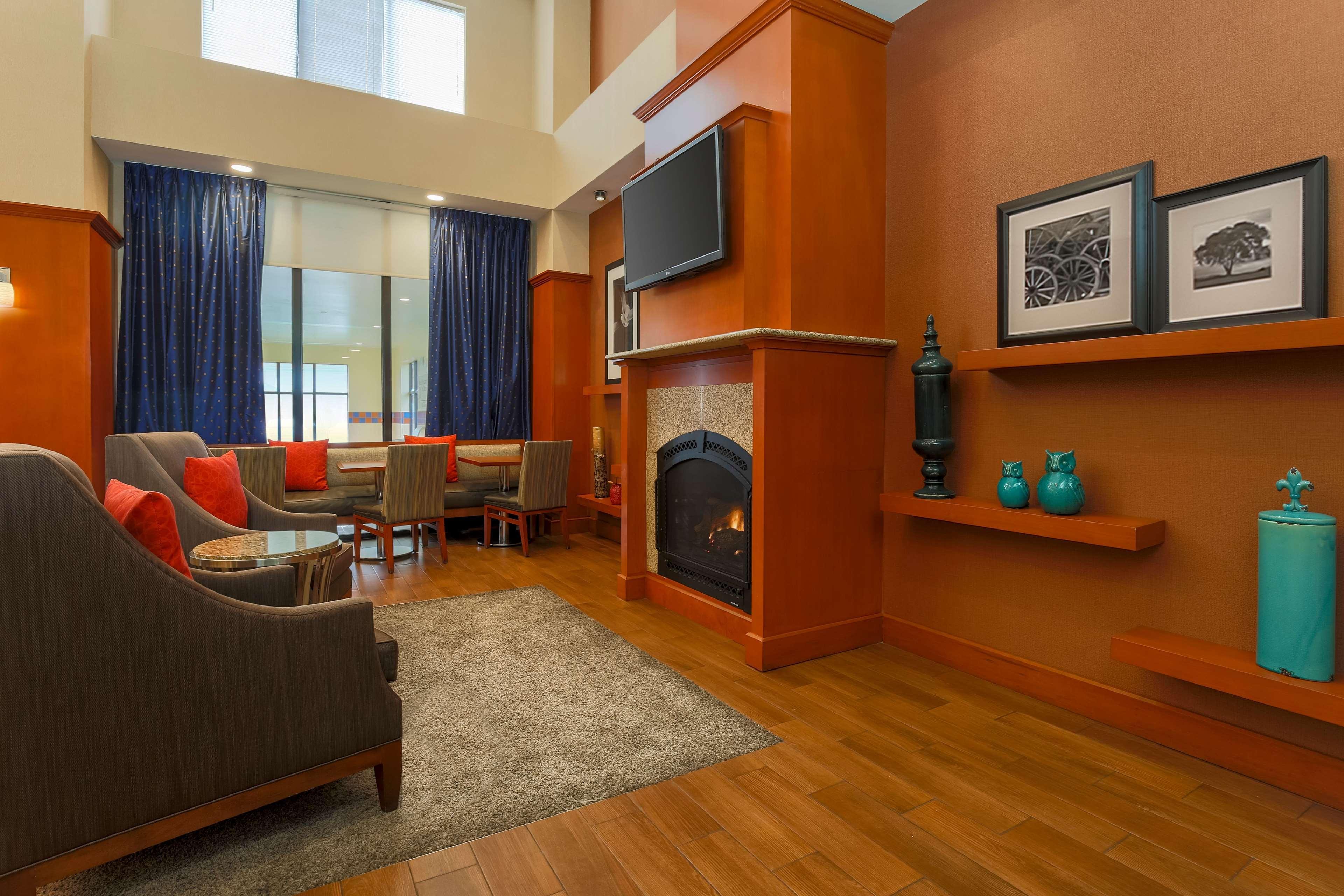Hampton Inn&Suites West Haven Extérieur photo